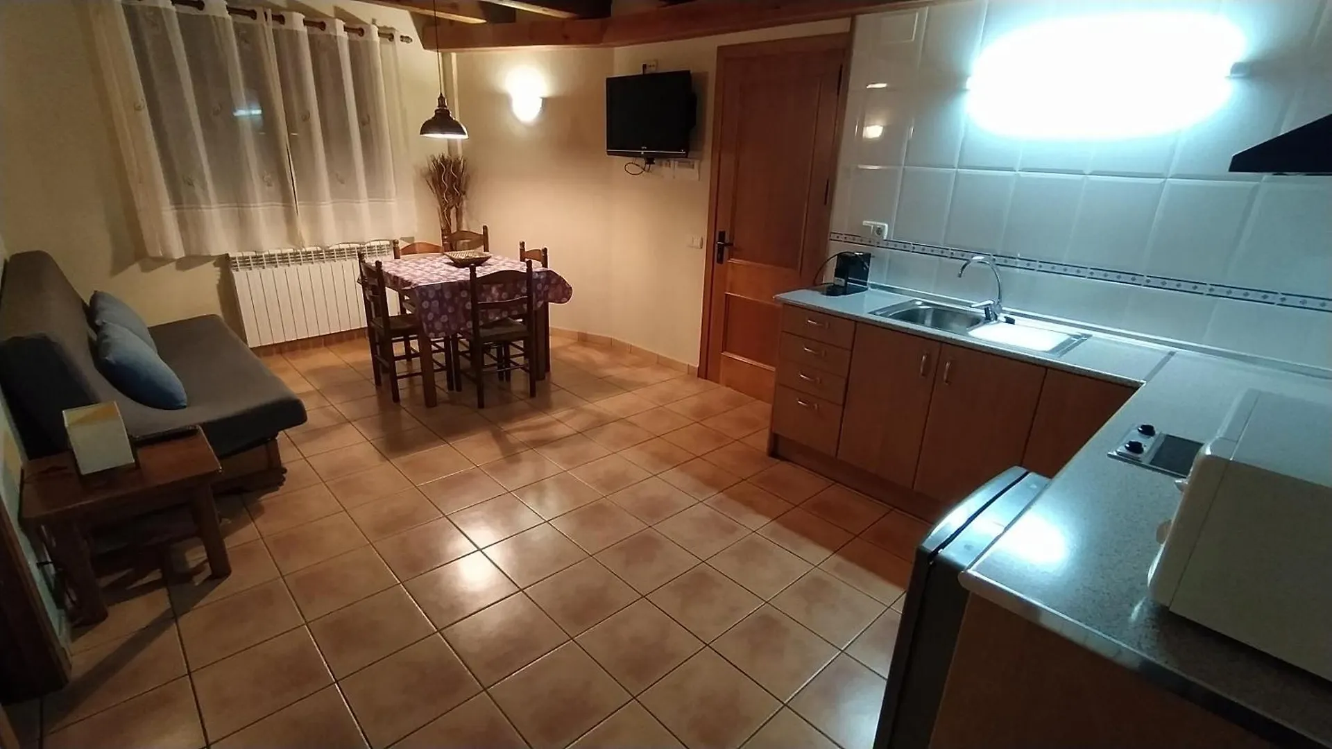 Apartaments Beta Baro  0*, Baro (Catalonia) Spain